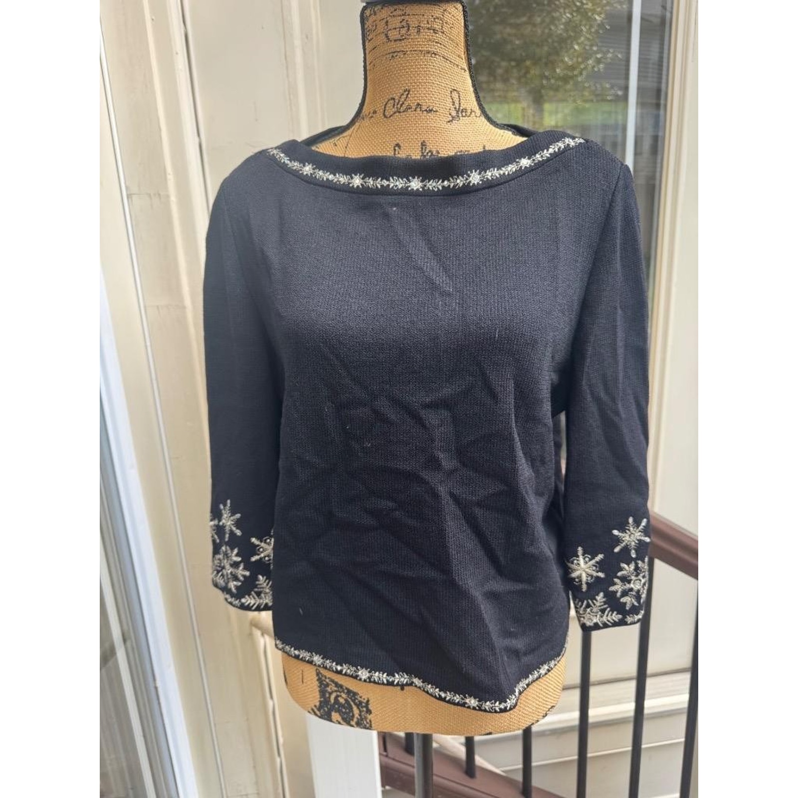 St John Collection Knit Rhinestine Studs Top 10 (Jo100